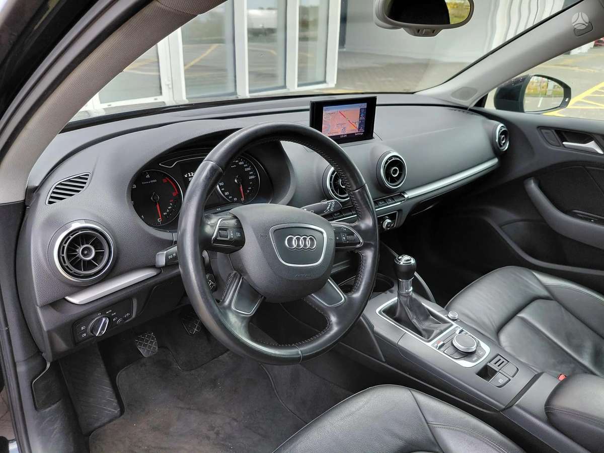 Audi A3, 1.6 l., Хэтчбек