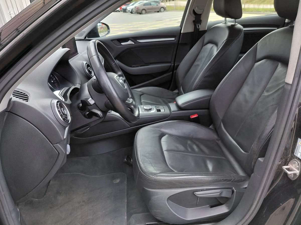 Audi A3, 1.6 l., hatchback