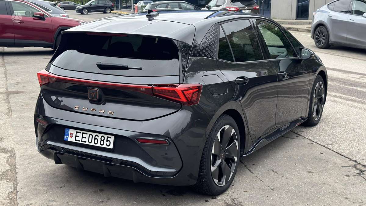 Cupra Born, 82 kWh, hatchback
