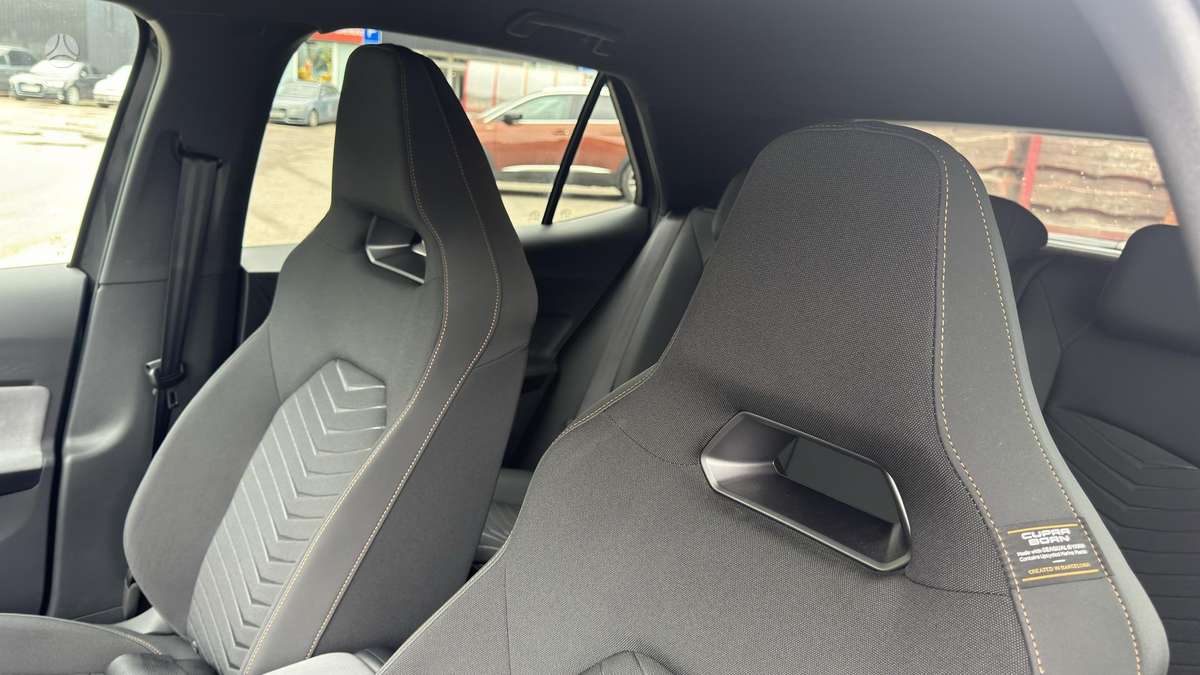 Cupra Born, 82 kWh, hatchback