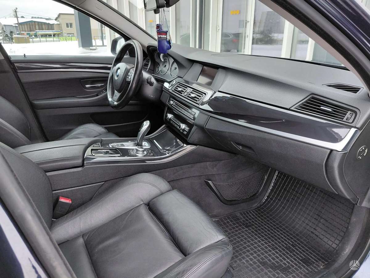BMW 520, 2.0 l., wagon