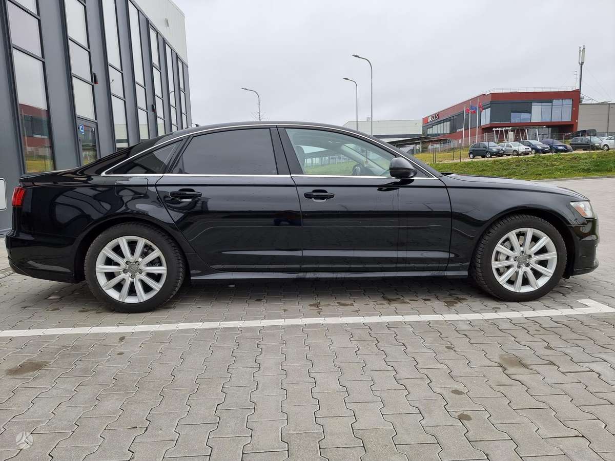 Audi A6, 2.0 l., saloon / sedan