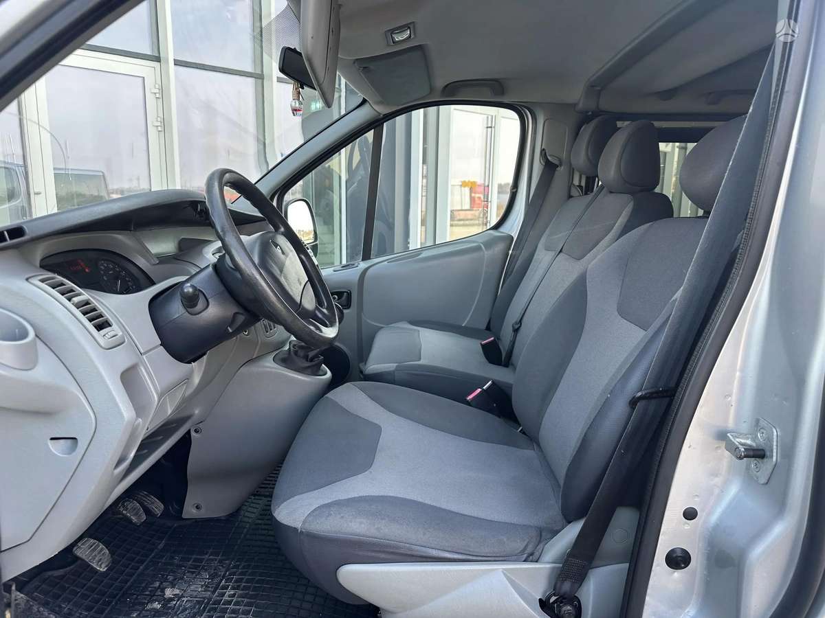 Renault Trafic, 2.0 l., mpv / minivan