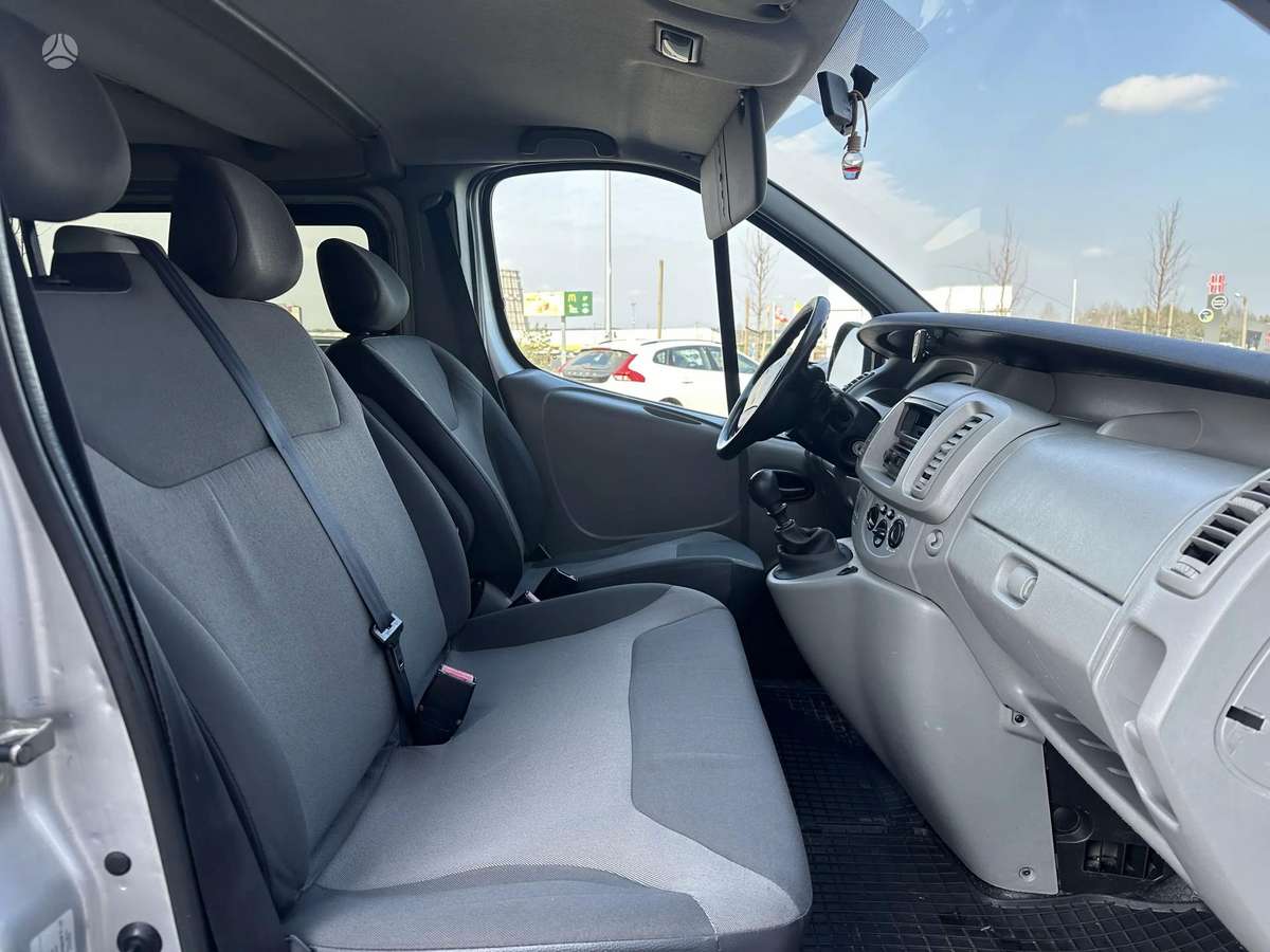 Renault Trafic, 2.0 l., Минивэн