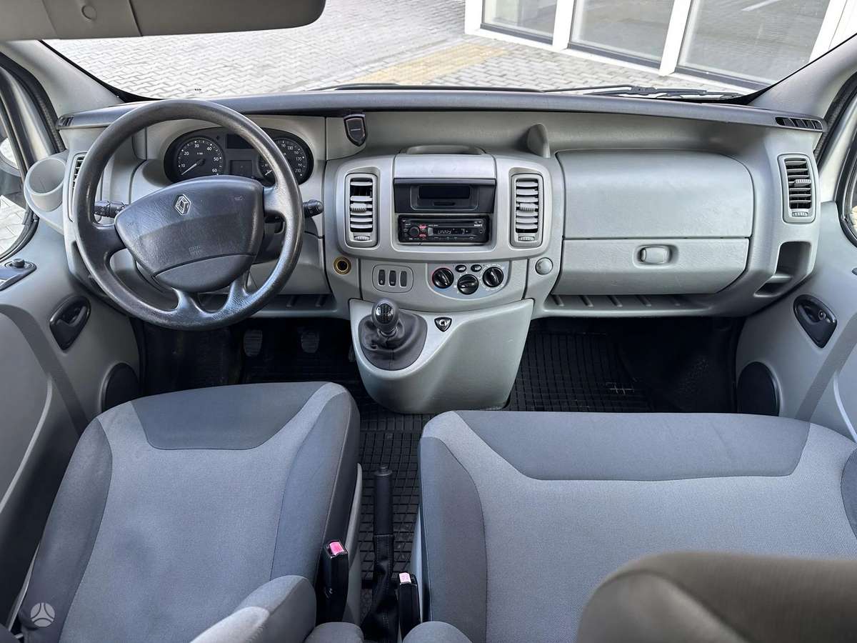 Renault Trafic, 2.0 l., mpv / minivan