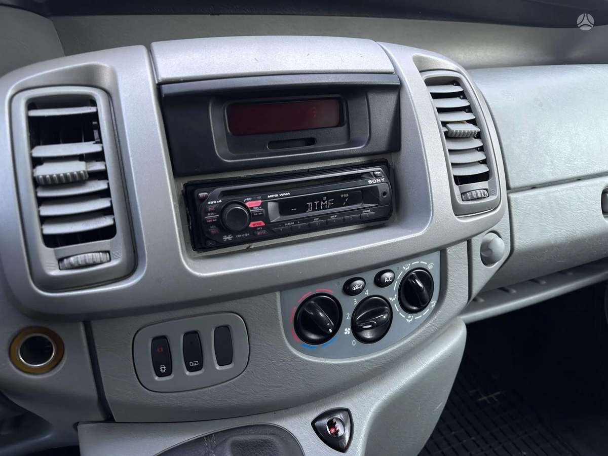 Renault Trafic, 2.0 l., mpv / minivan