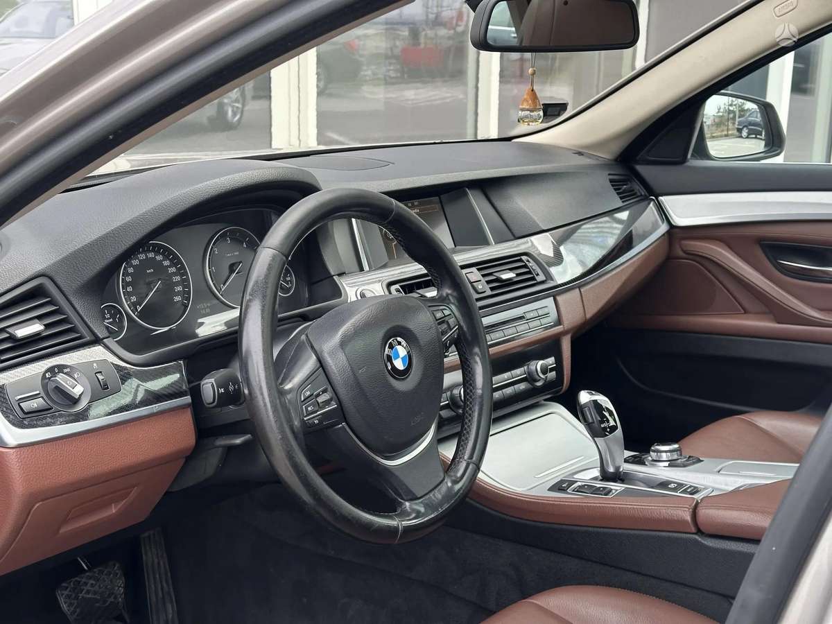 BMW 520, 2.0 l., wagon