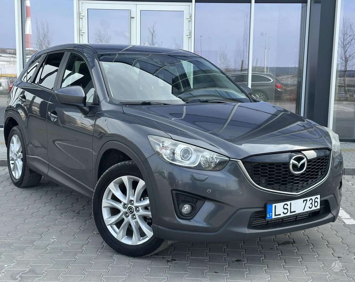 Mazda CX-5, 2.2 l., off-road / crossover