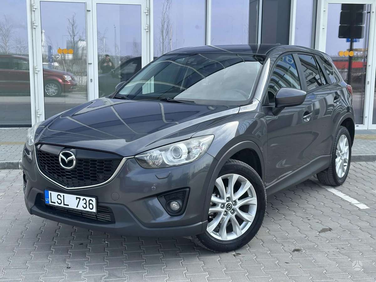 Mazda CX-5, 2.2 l., off-road / crossover