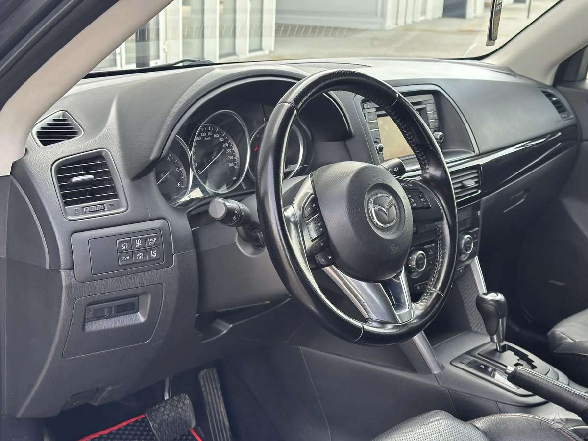 Mazda CX-5, 2.2 l., off-road / crossover