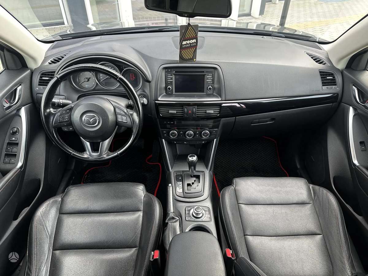 Mazda CX-5, 2.2 l., off-road / crossover