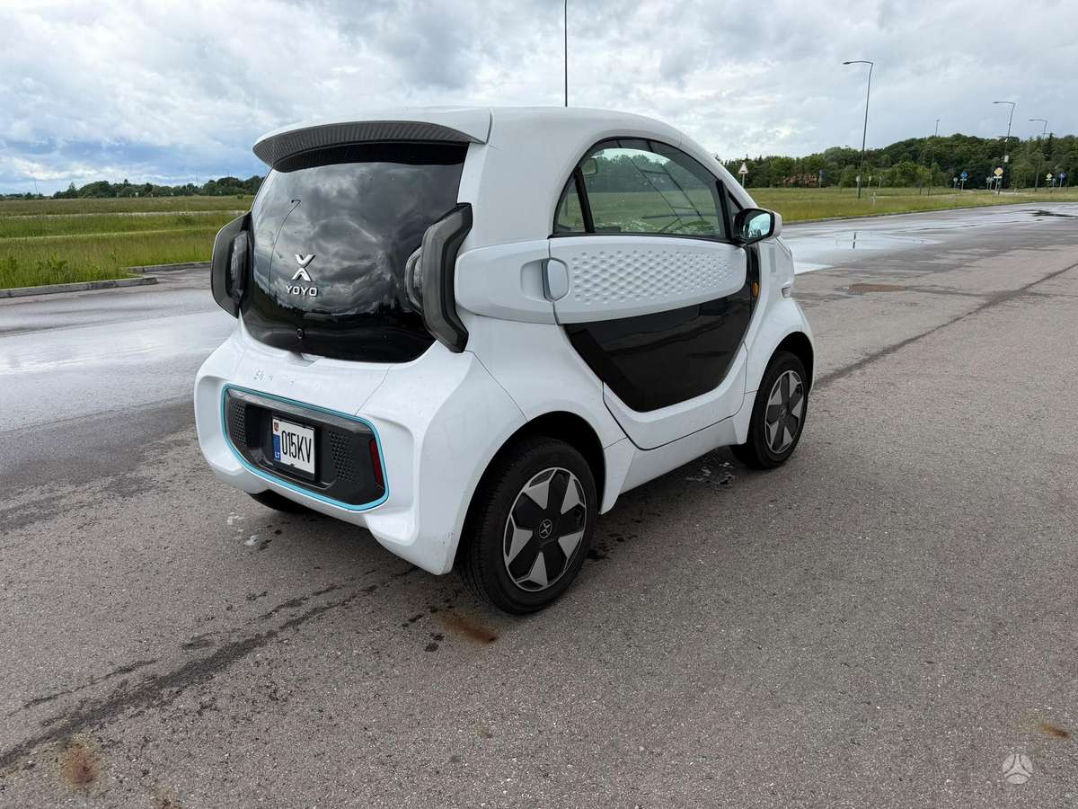 XEV YOYO, hatchback