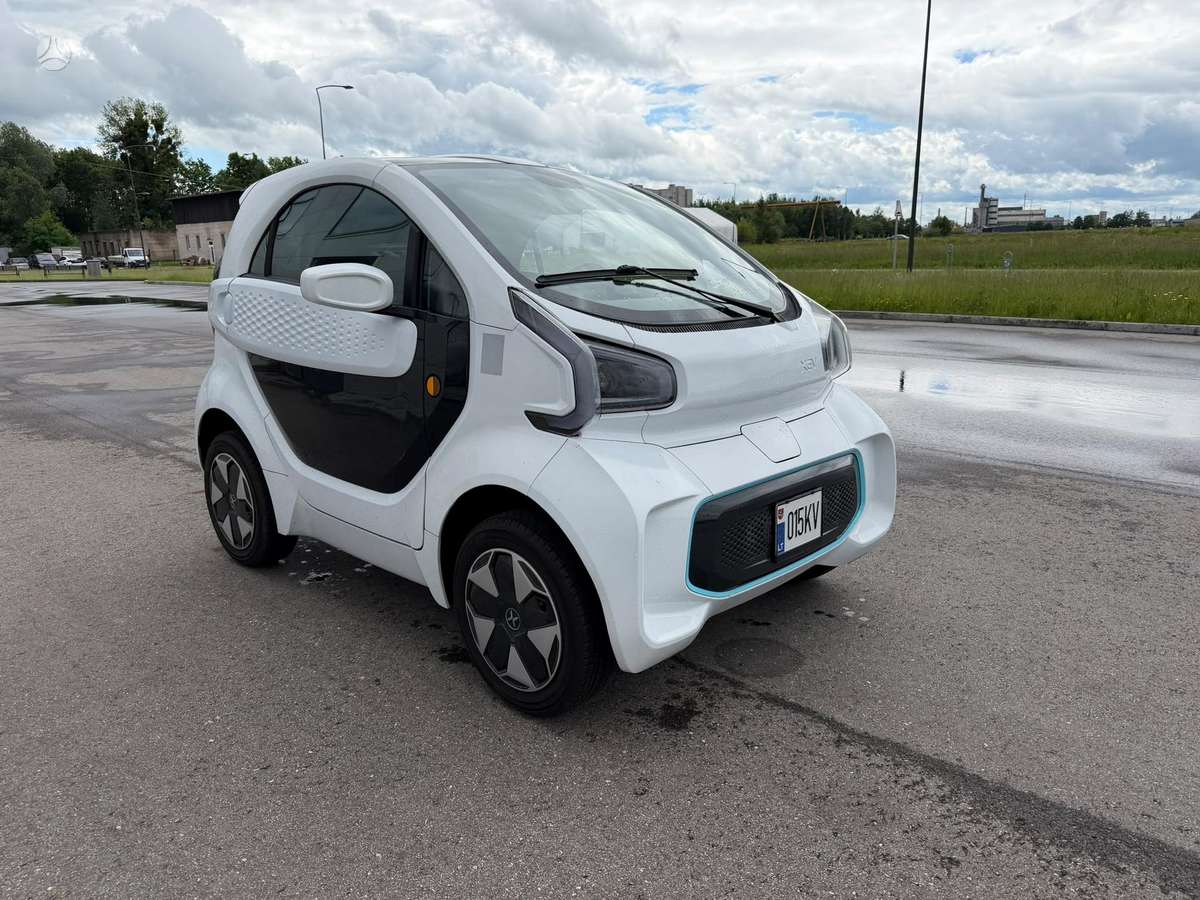 XEV YOYO, hatchback