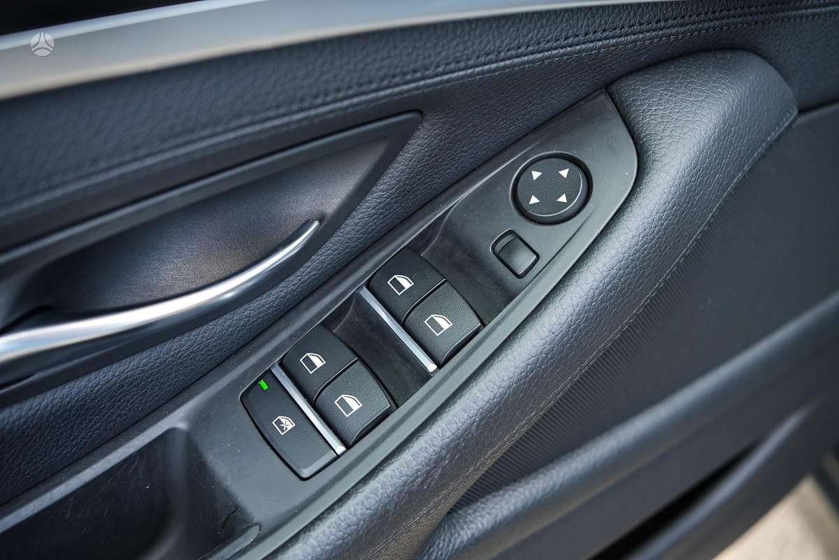BMW 520, 2.0 l., universalas