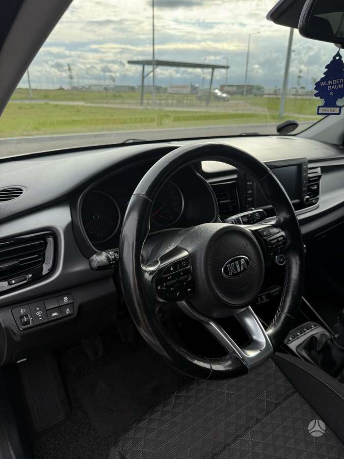 Kia Rio, 1.4 l., Хэтчбек
