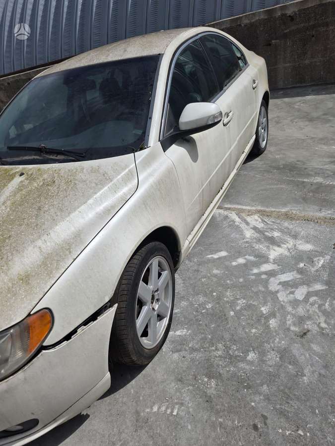 Volvo S80 for parts