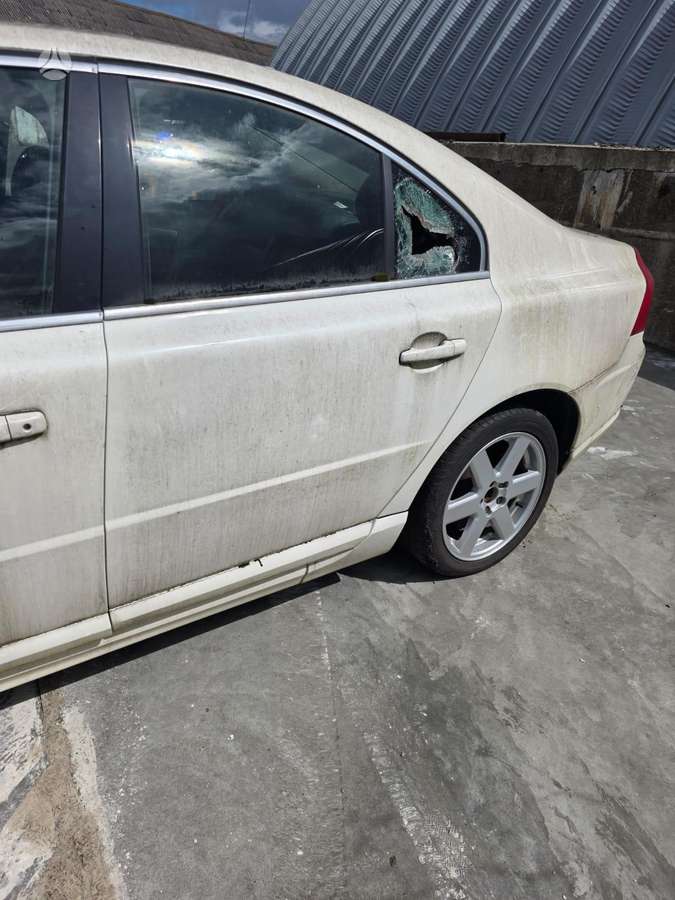 Volvo S80 for parts