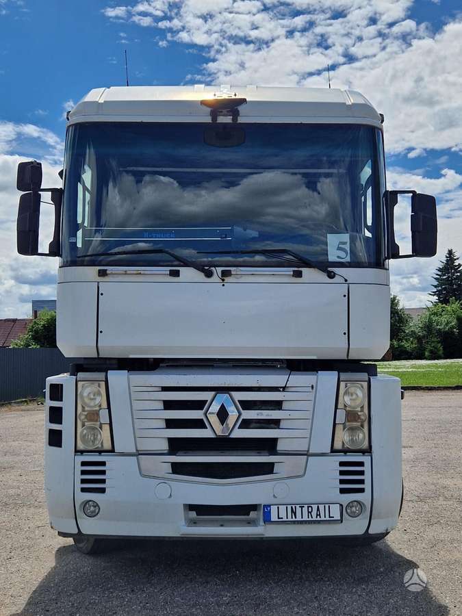 Renault Tvarkingas vilkikas, double sleeper
