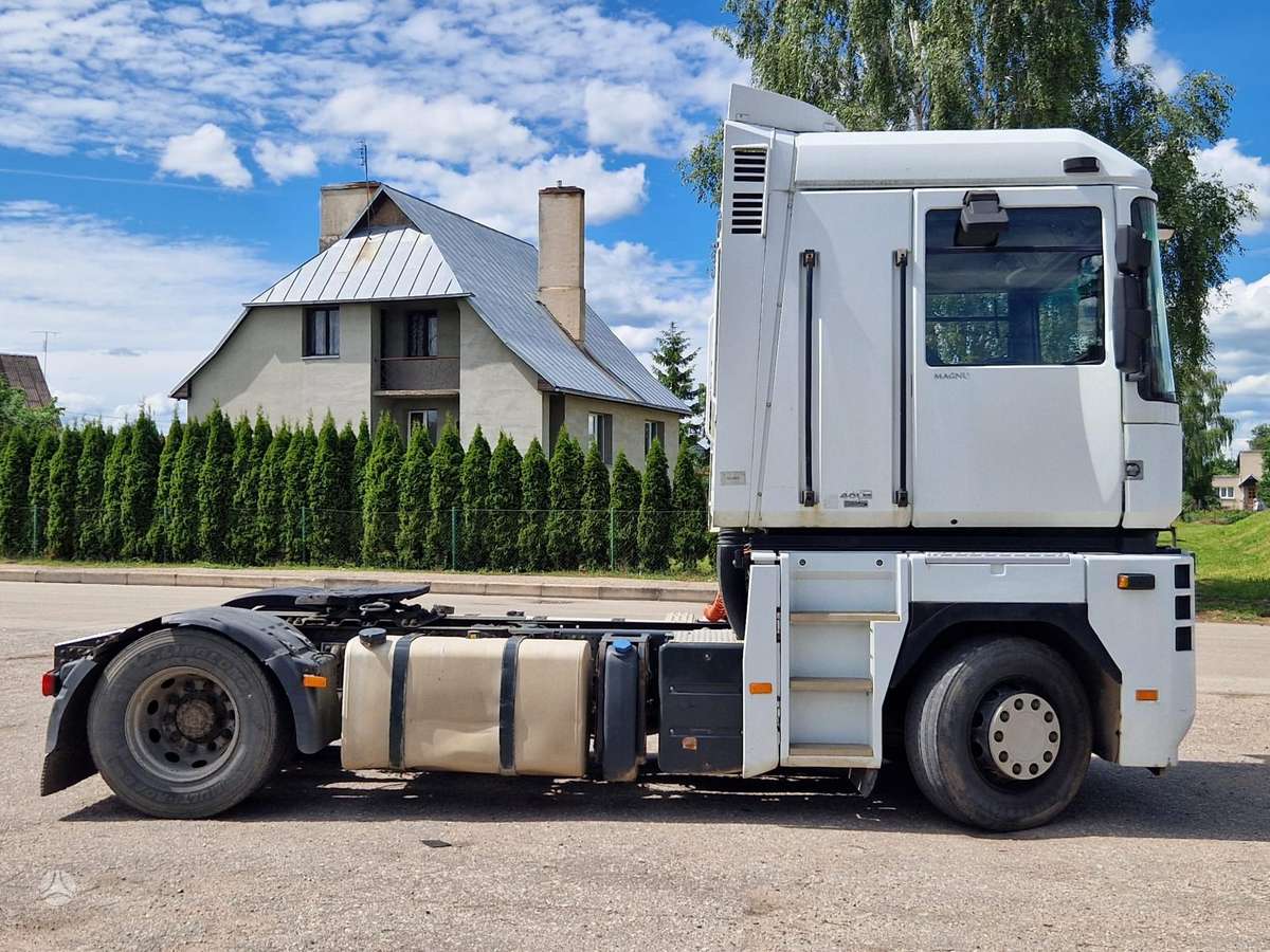 Renault Tvarkingas vilkikas, double sleeper