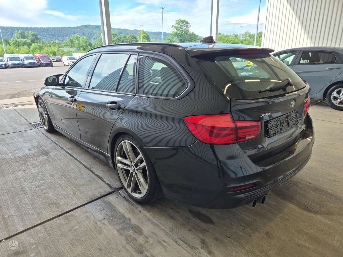 BMW 330, 3.0 l., wagon