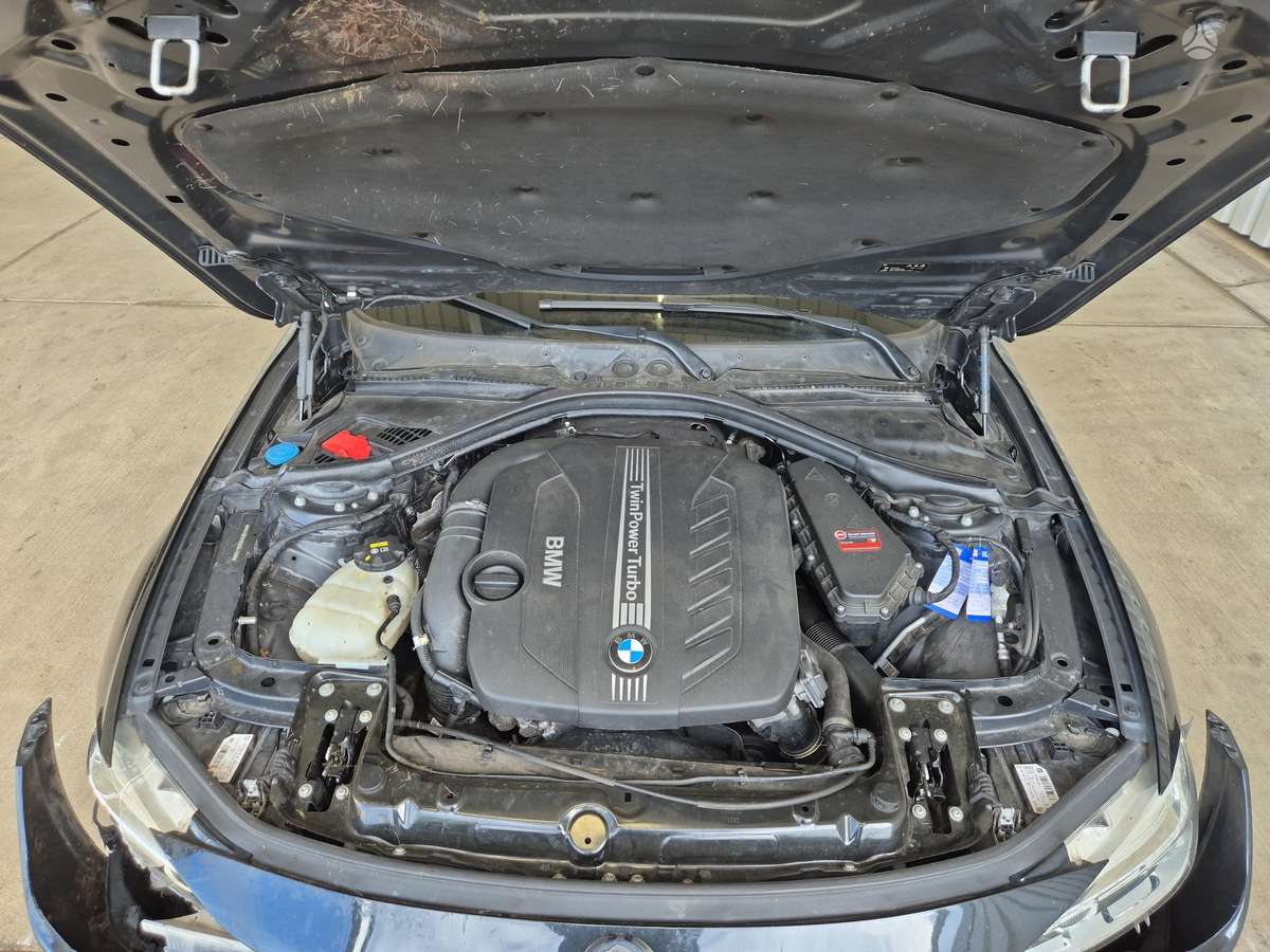 BMW 330, 3.0 l., wagon