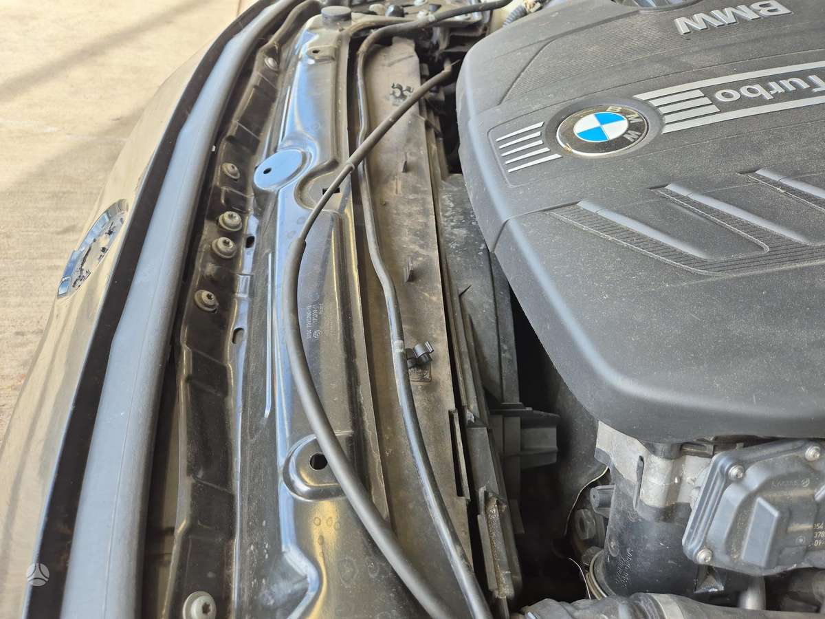 BMW 330, 3.0 l., wagon