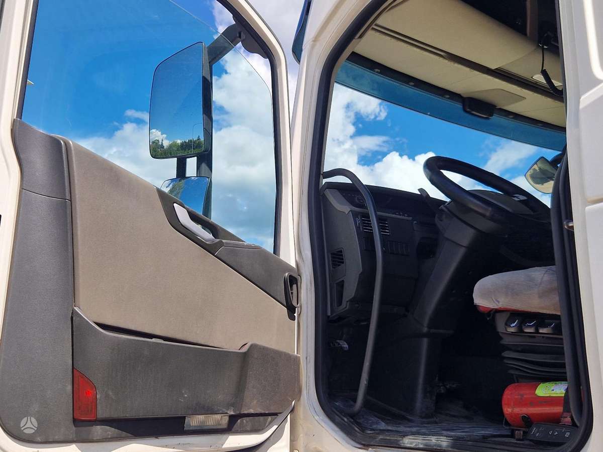 Volvo Puikus stovis!, double sleeper