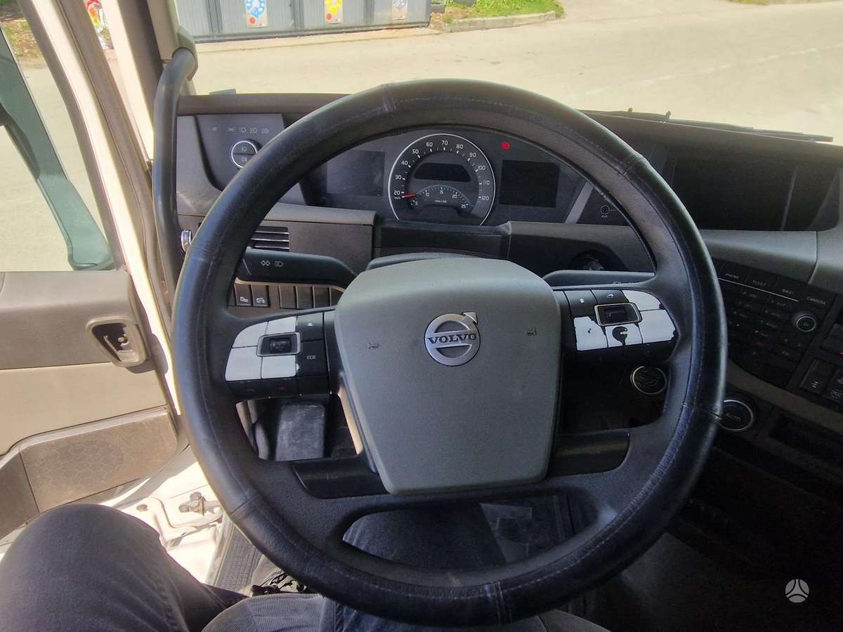 Volvo Puikus stovis!, double sleeper