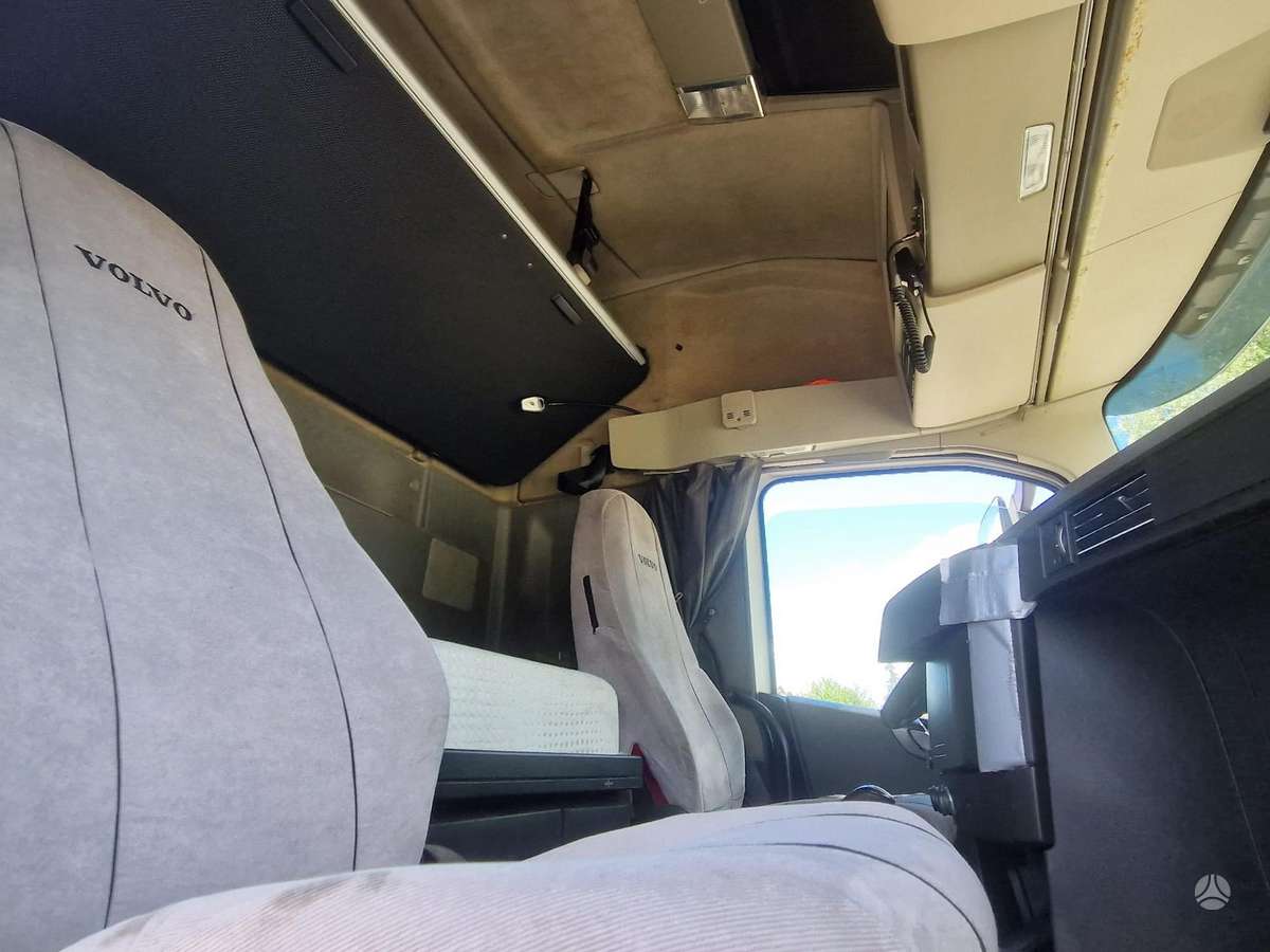 Volvo Puikus stovis!, double sleeper