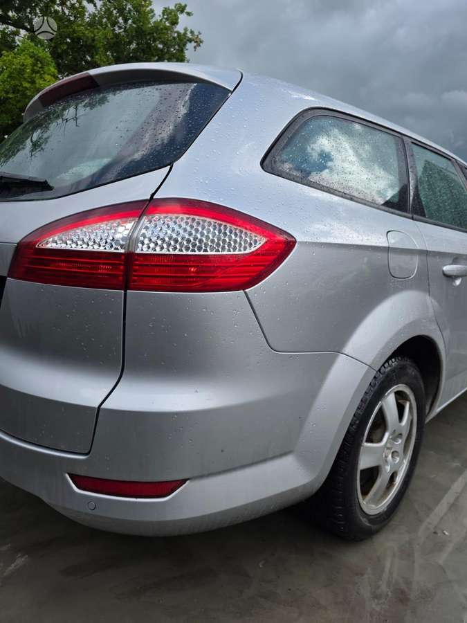 Ford Mondeo dalimis