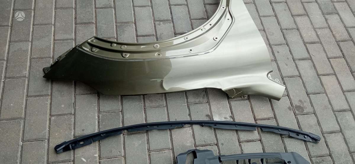 Subaru Outback kėbulo dalys
