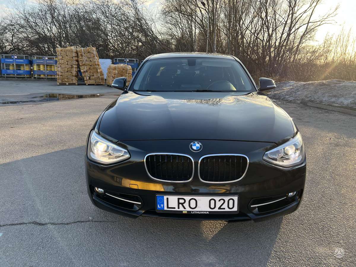BMW 120, 2.0 l., hatchback