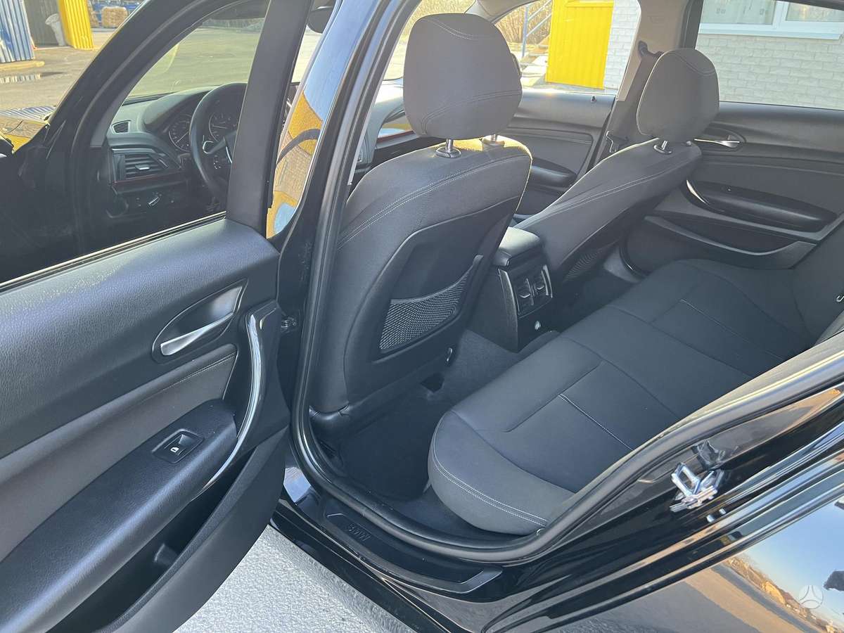BMW 120, 2.0 l., Хэтчбек