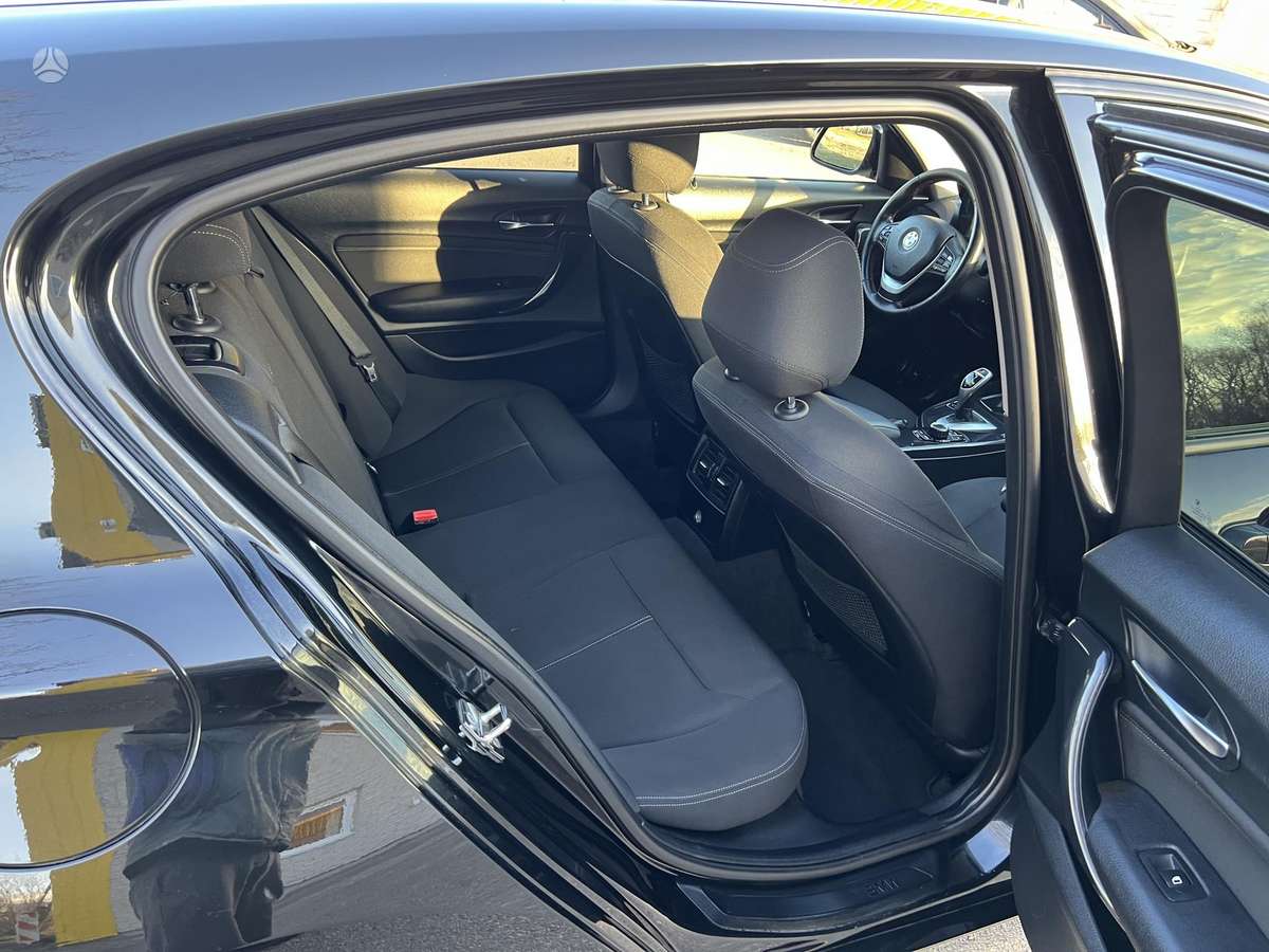 BMW 120, 2.0 l., hatchback