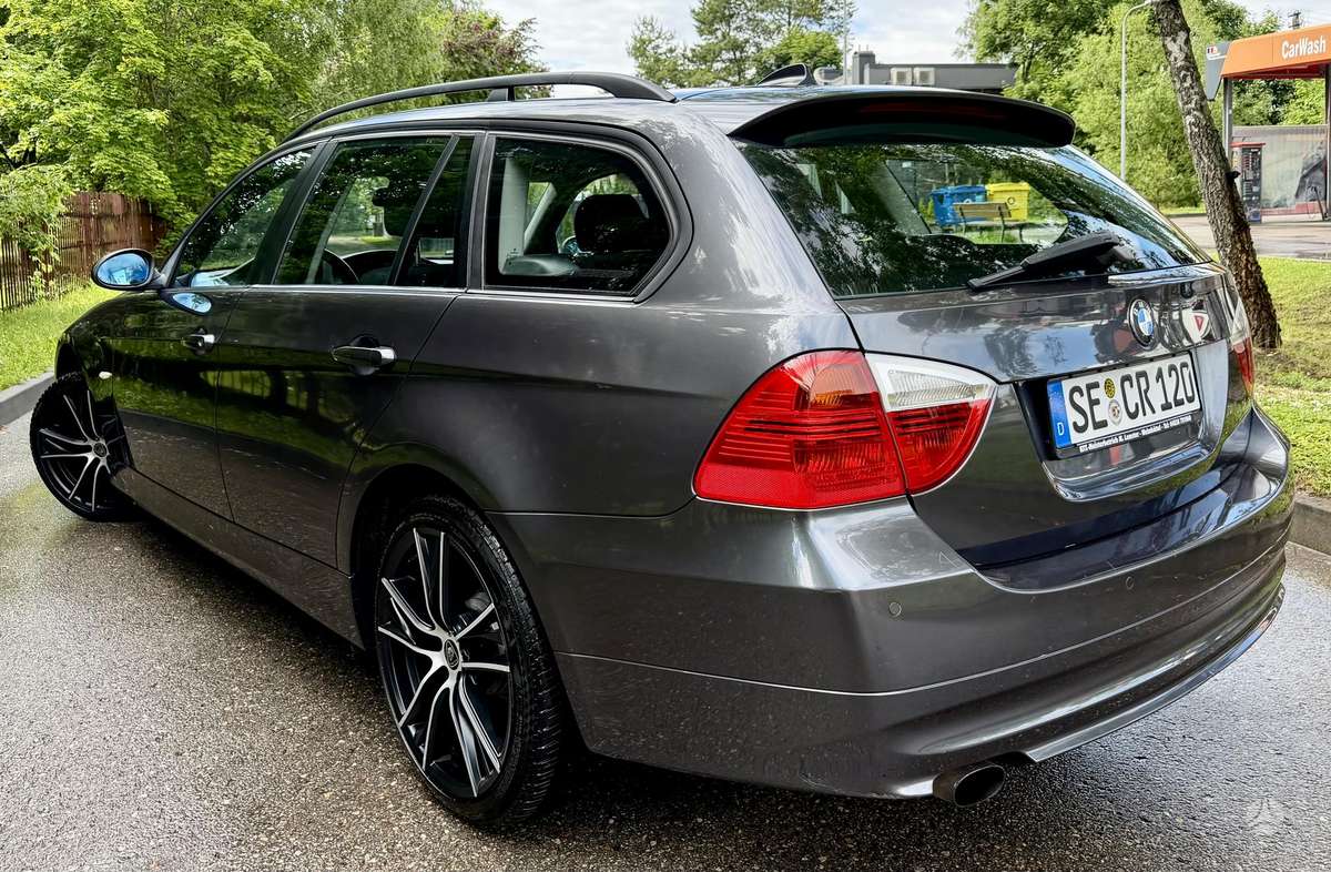 BMW 320, wagon