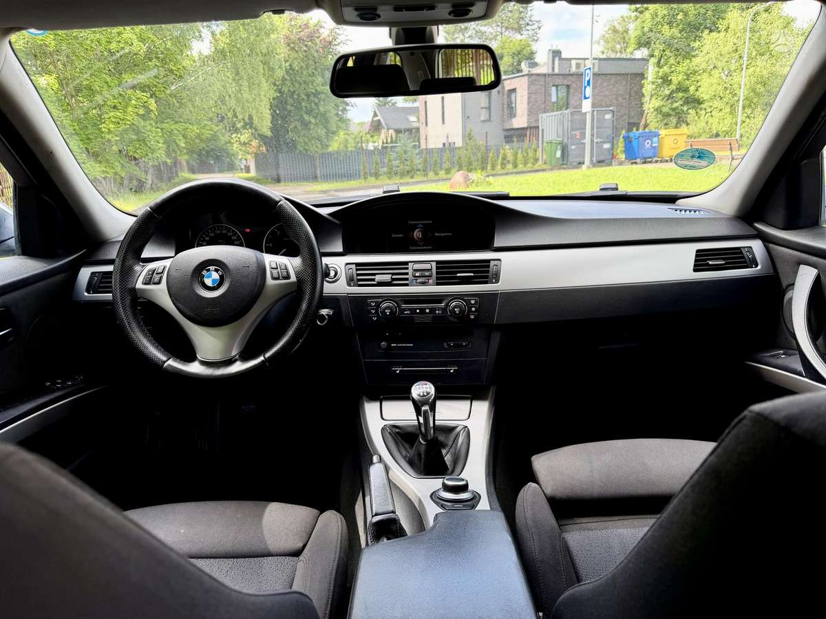 BMW 320, wagon