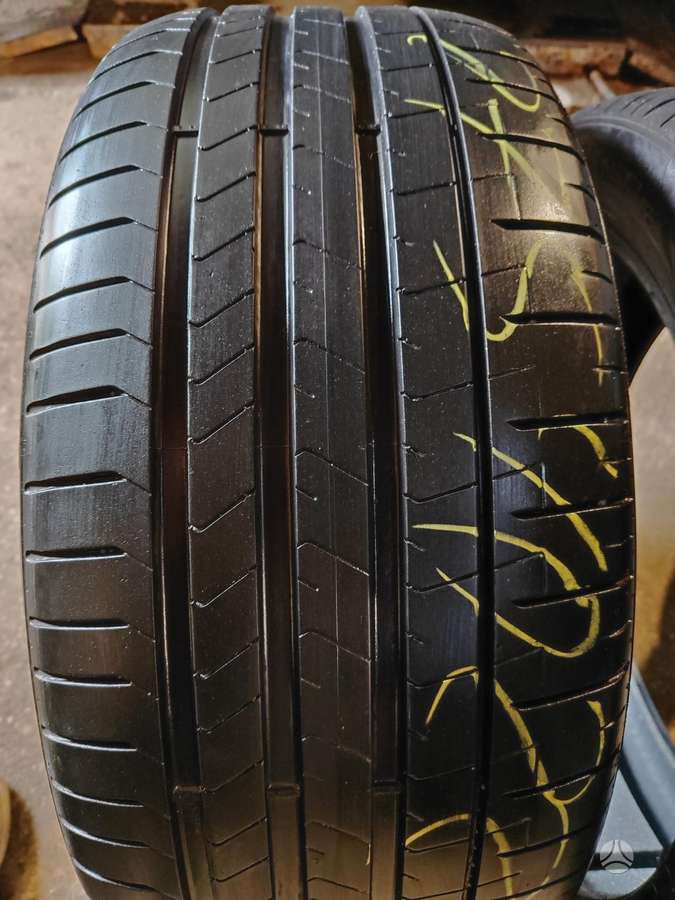 Pirelli, summer 275/40 R22