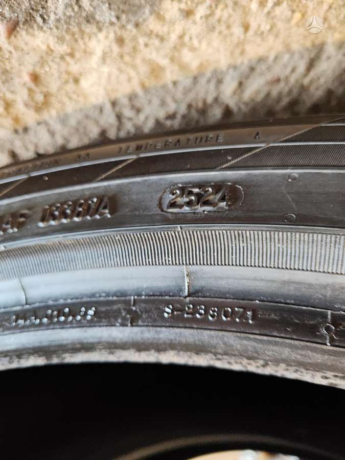 Continental, summer 255/40 R21
