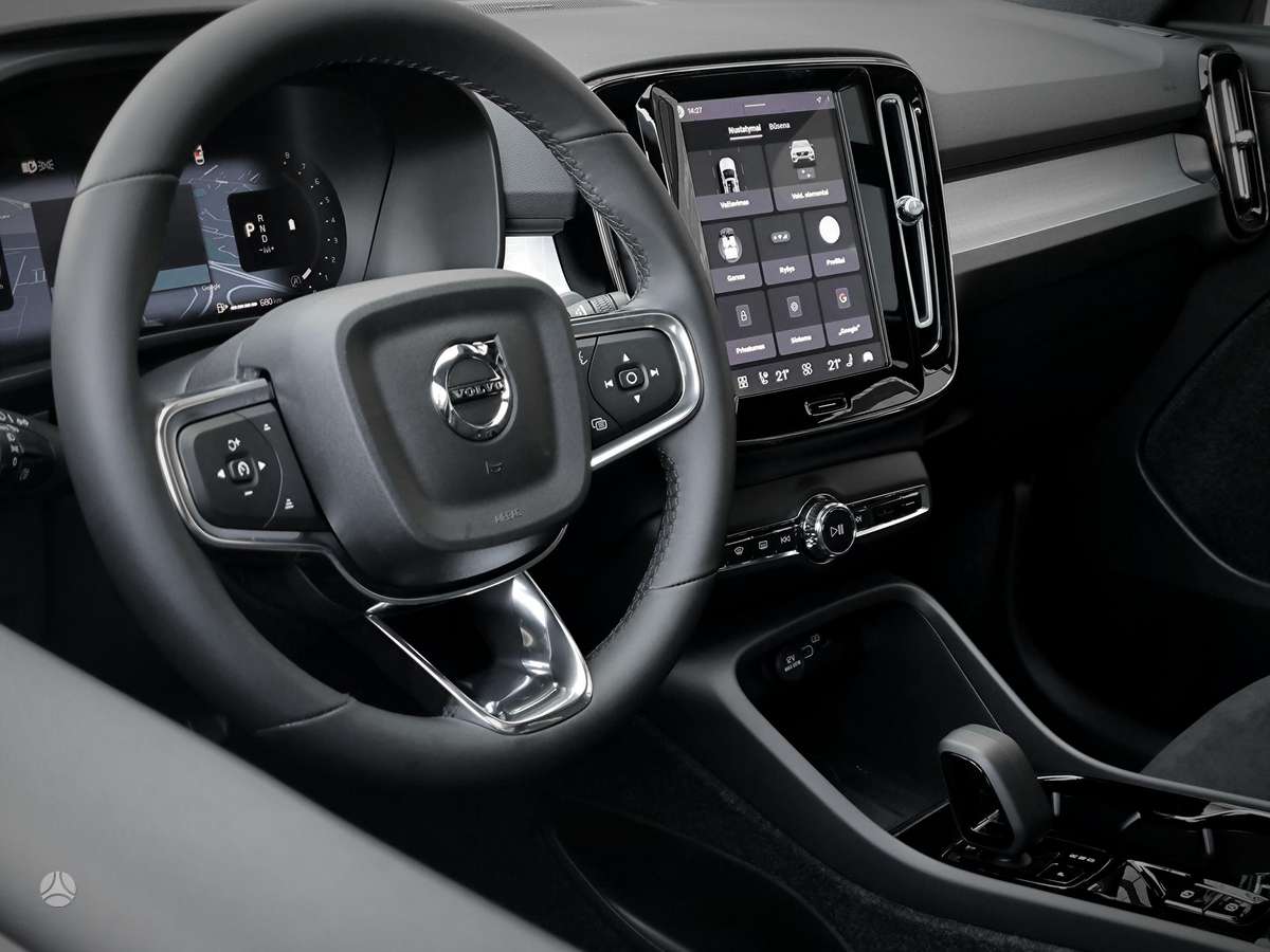 Volvo XC40 - 11