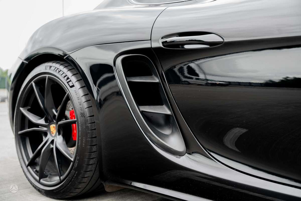 Porsche Cayman - 10