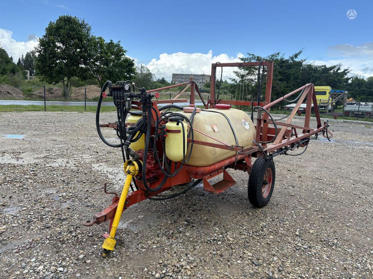Hardi 12M - 1000L, sprayers