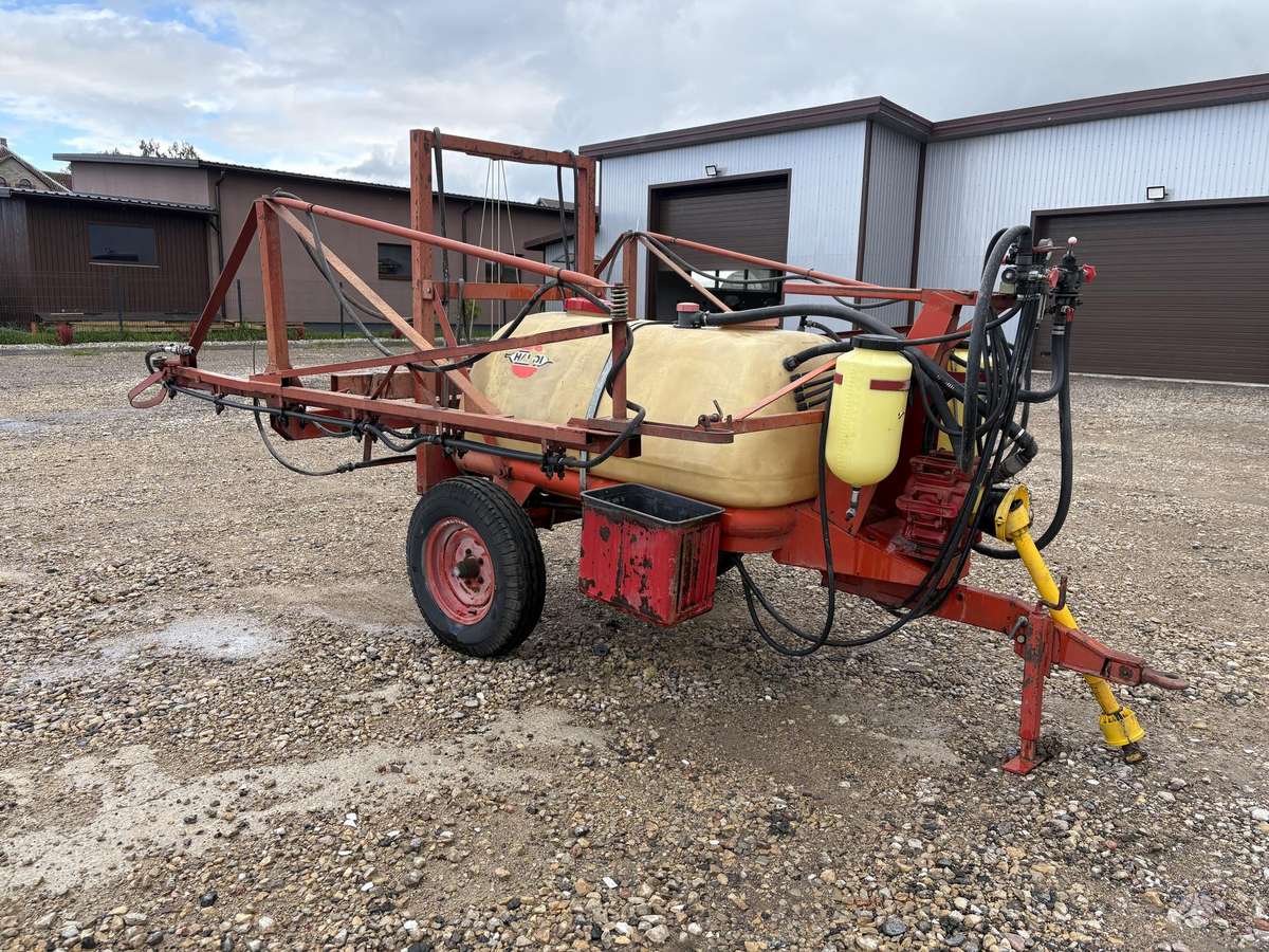 Hardi 12M - 1000L, sprayers