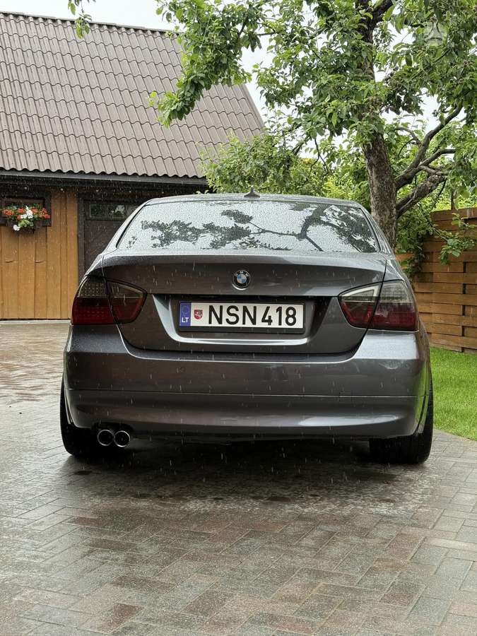 BMW 325, 2.5 l., Седан