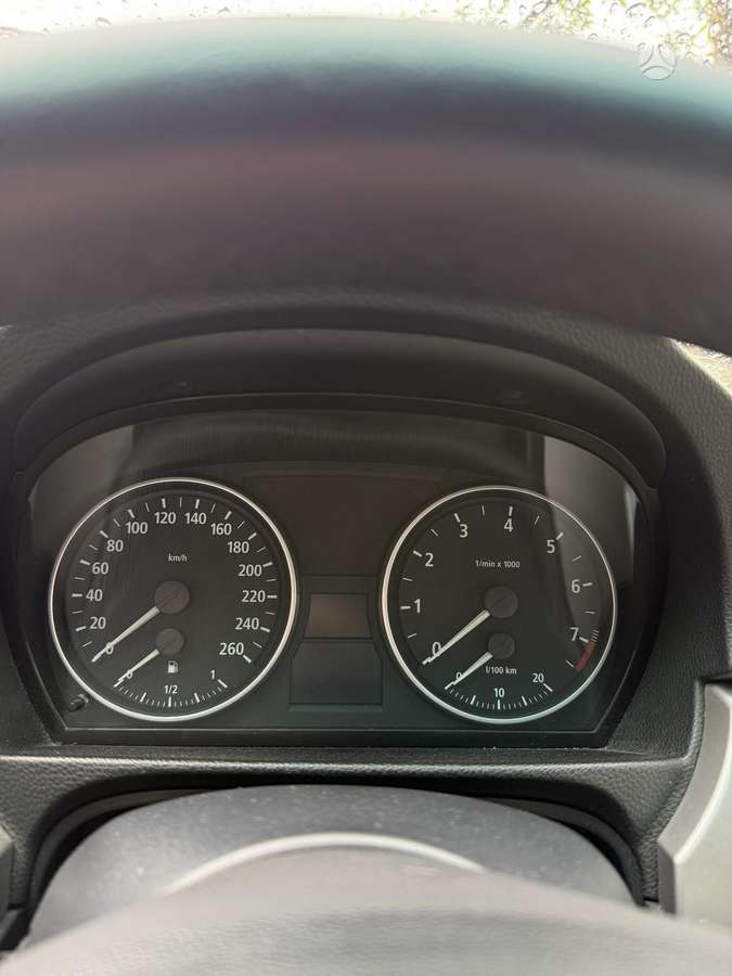 BMW 325, 2.5 l., Седан