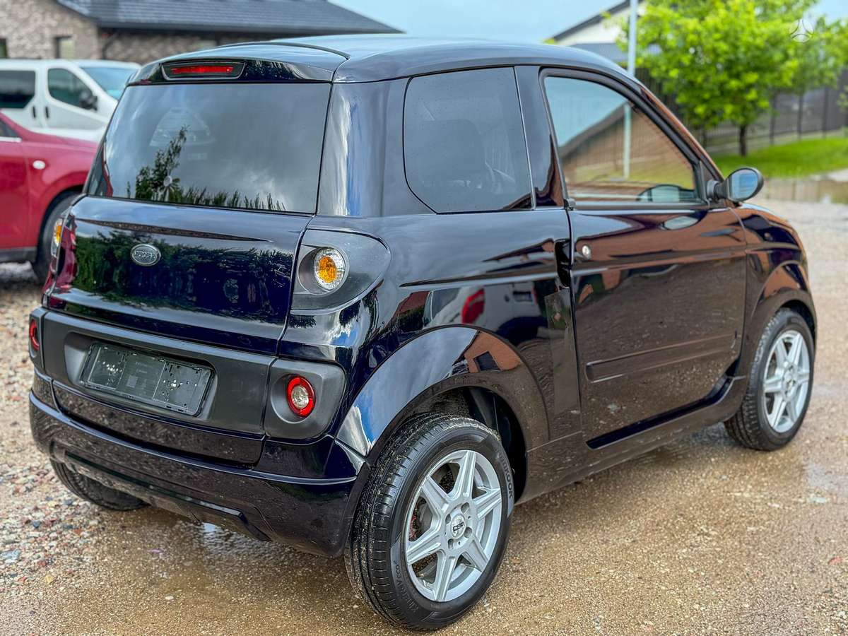 Microcar Mgo, 0.5 l., hatchback