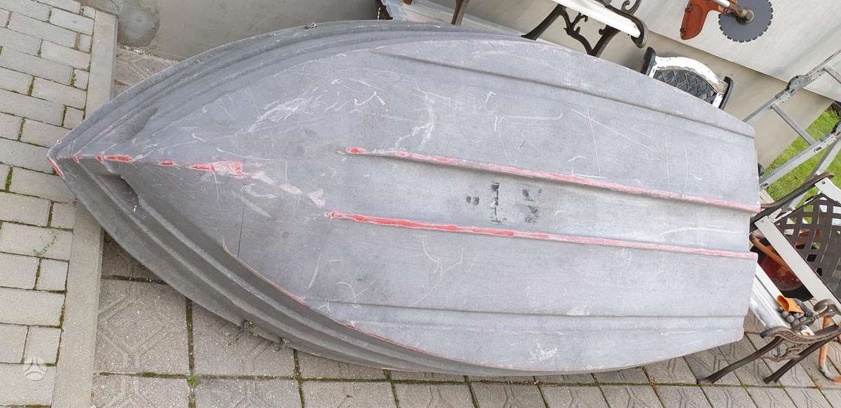 Nezinoma Nera, plastic boats
