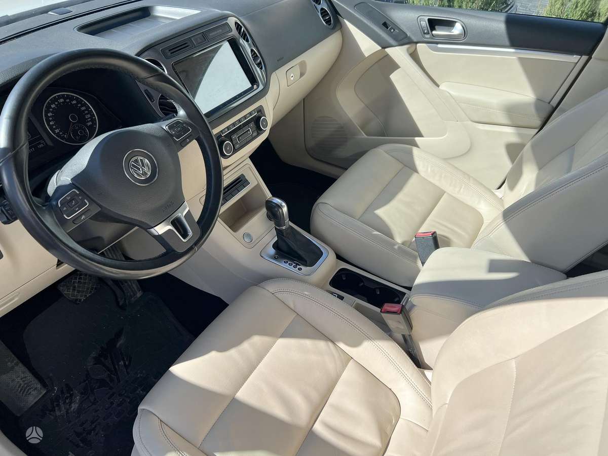 Volkswagen Tiguan - 4