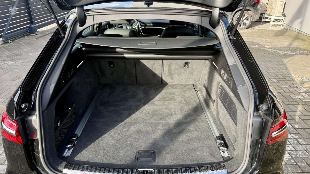 Audi A6, 2.0 l., universalas