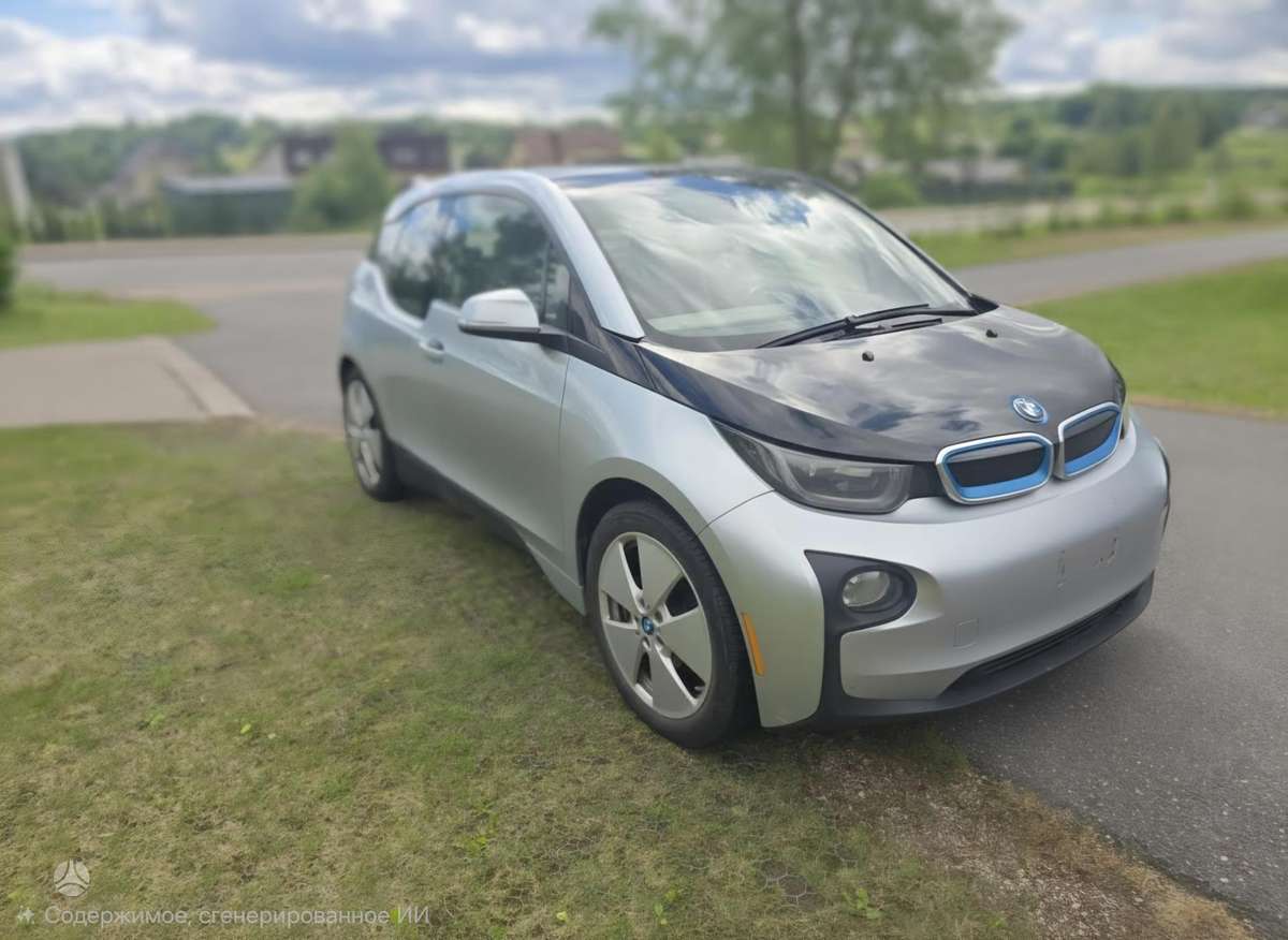 BMW i3, Хэтчбек