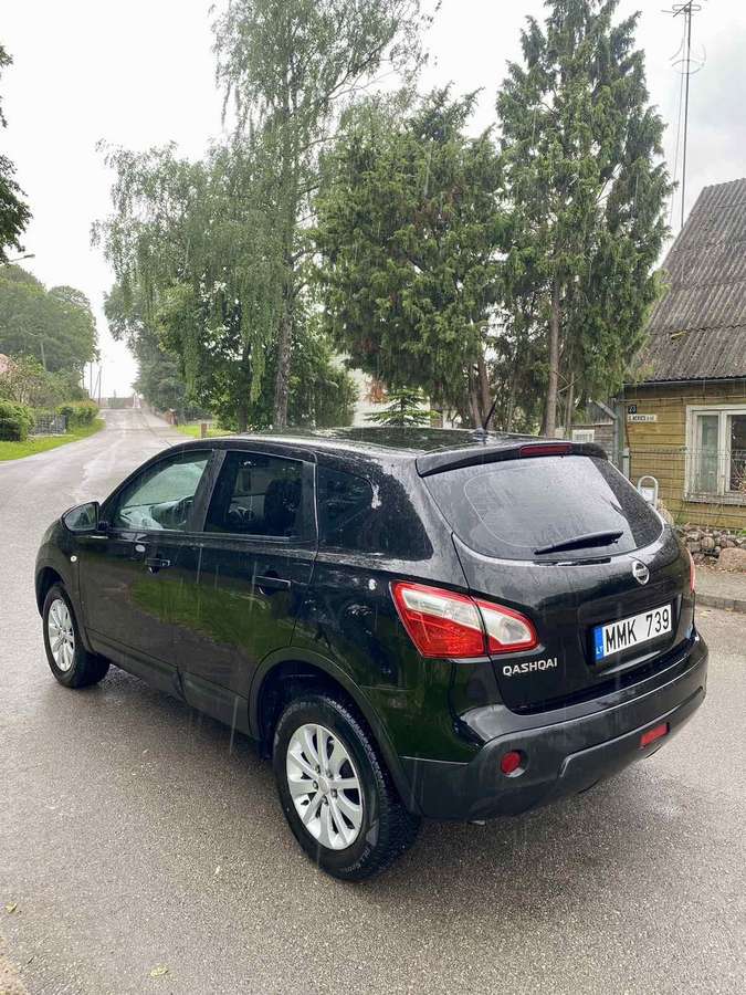 Nissan Qashqai, 1.5 l., off-road / crossover